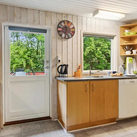 4 Bedroom Lovely In Σπίτι διακοπών
