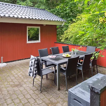 Σπίτι διακοπών 4 Bedroom Lovely In *